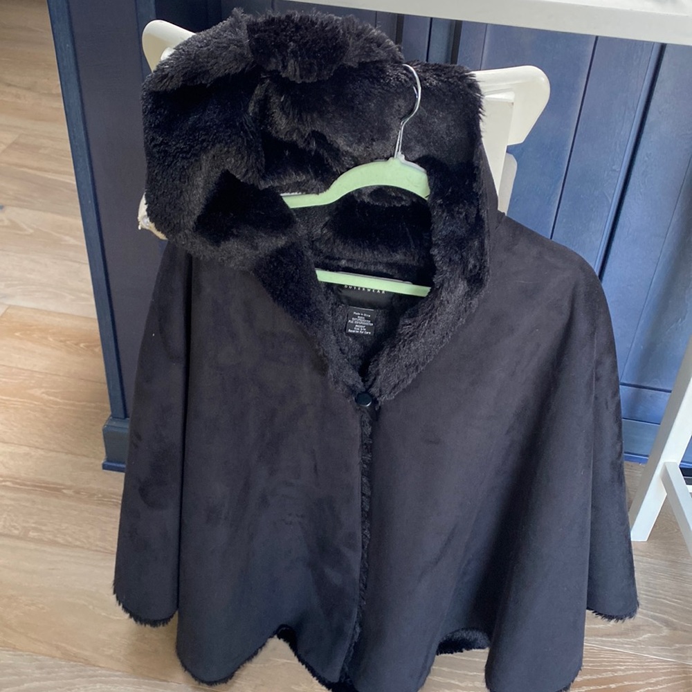 Brand new black furry coat size s/m